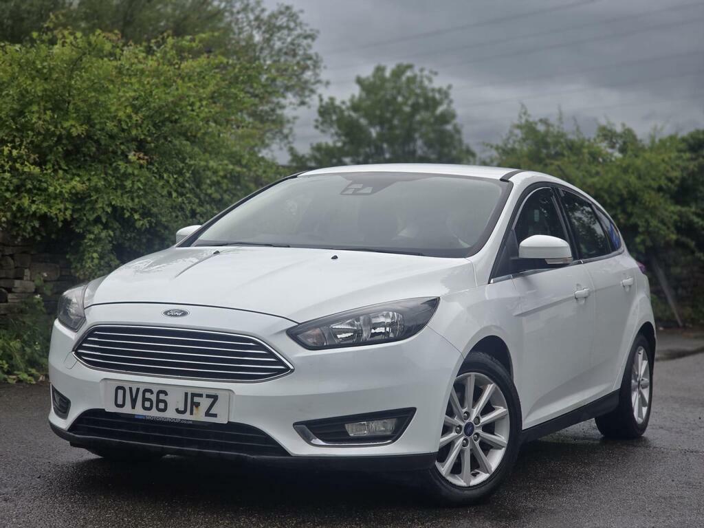 Ford Focus 1.0T Ecoboost Titanium Euro 6 S S OV66JFZ White #2