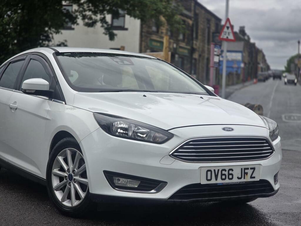 Ford Focus 1.0T Ecoboost Titanium Euro 6 S S OV66JFZ White #5