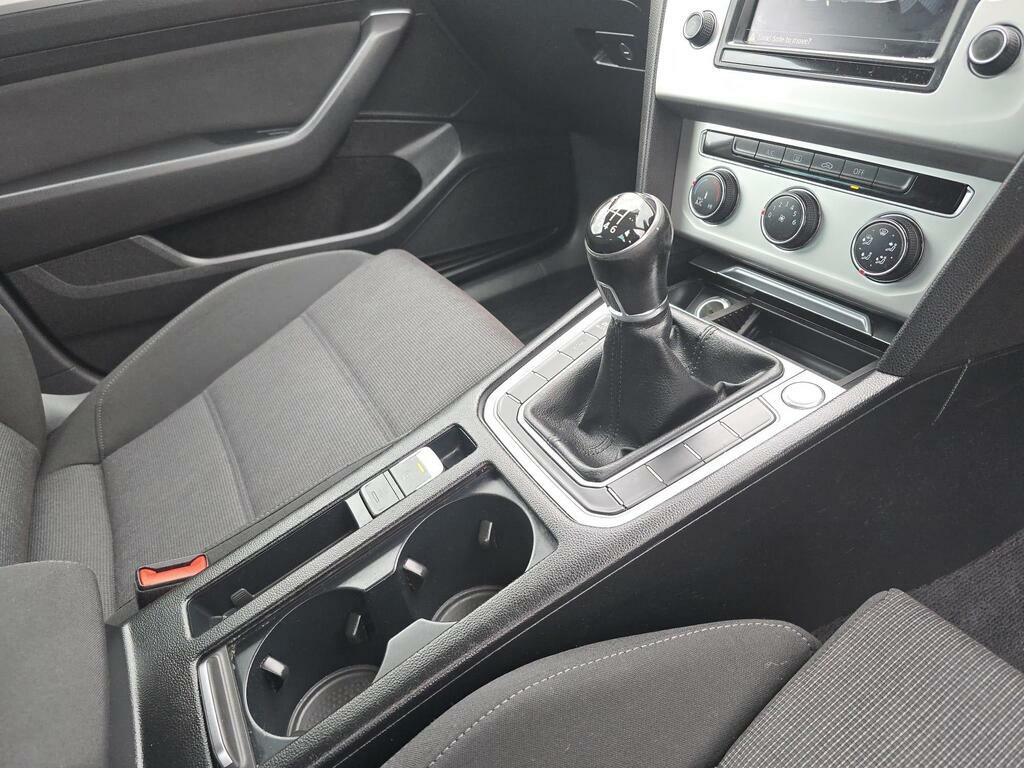 Volkswagen Passat Grey #15