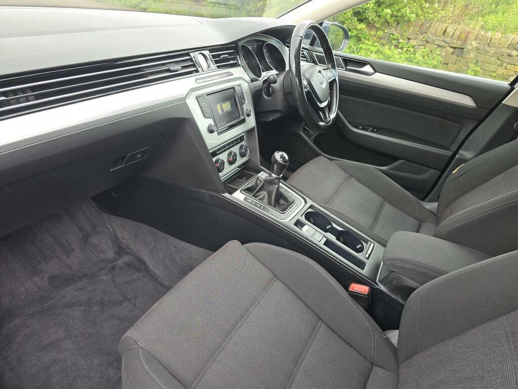 Volkswagen Passat Grey #14