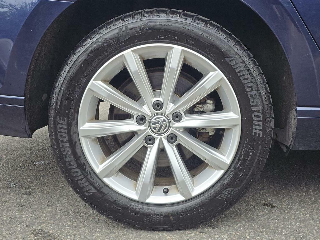 Volkswagen Passat Grey #35