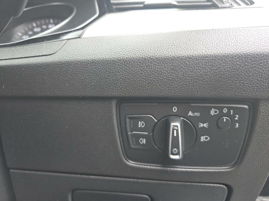 Volkswagen Passat Grey #20
