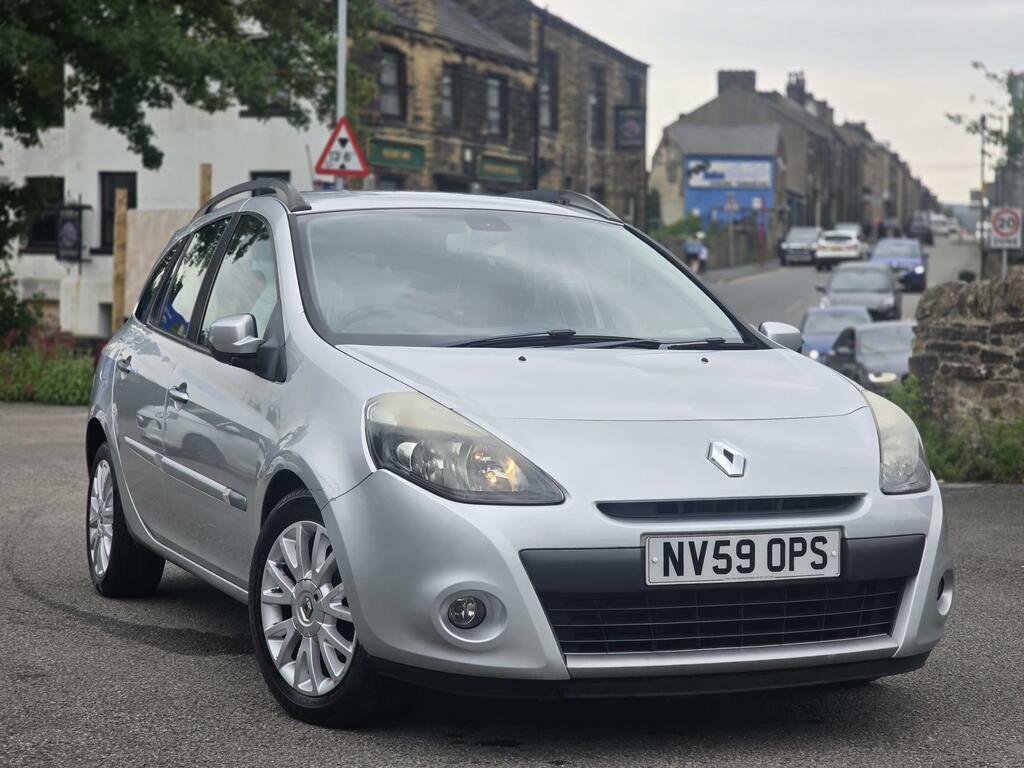 Renault Clio 1.2 Dynamique Sport Tourer Silver