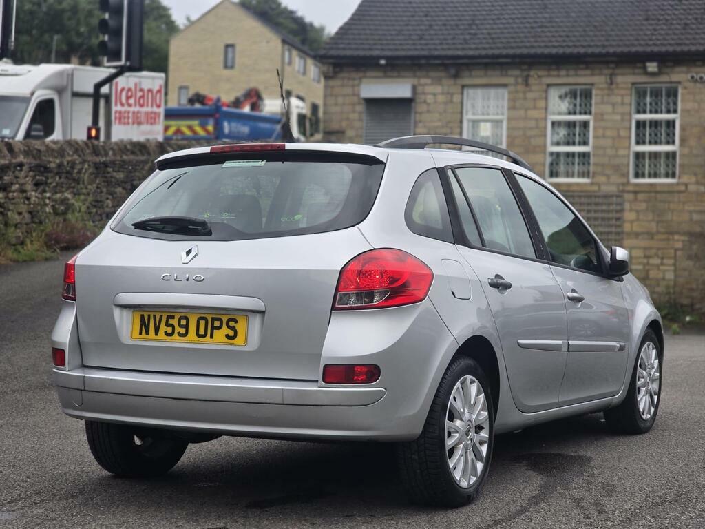 Renault Clio 1.2 Dynamique Sport Tourer Silver #3