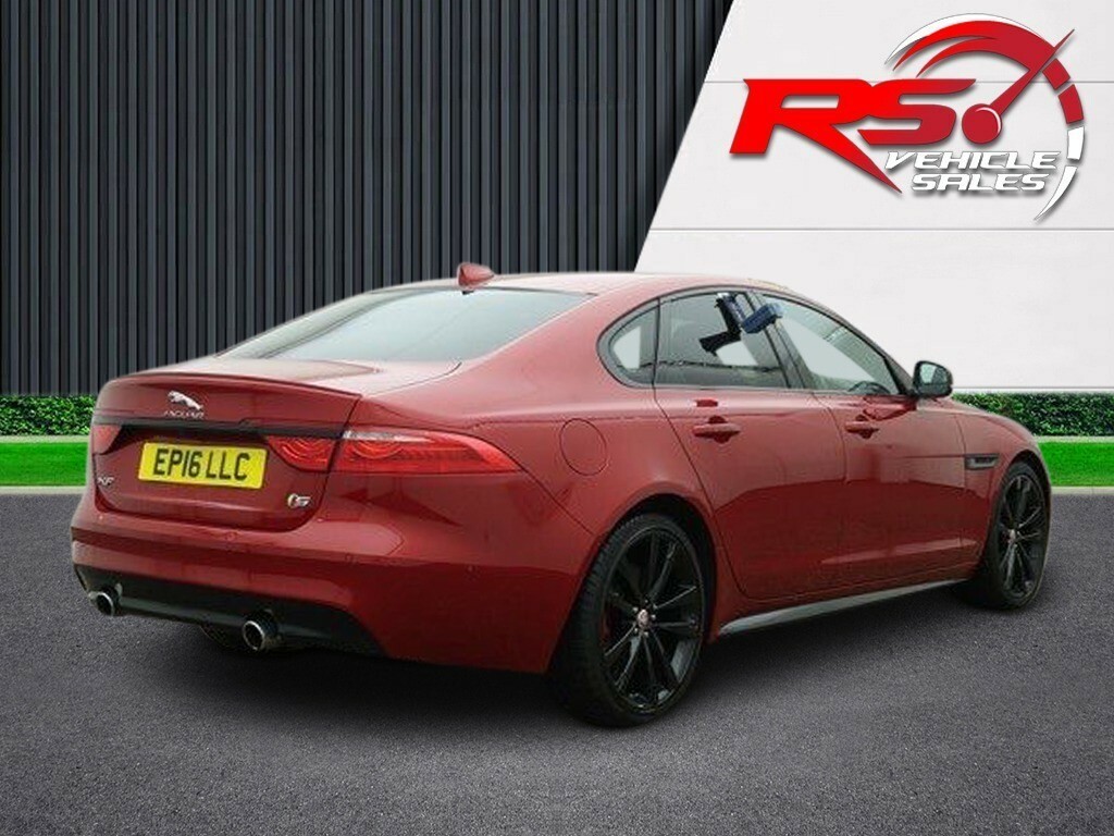 Jaguar XF 3.0 V6 S Saloon Euro 6 Ss 380 Red #4