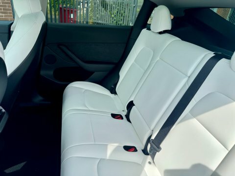 Tesla Model Y Long Range Awd  #3
