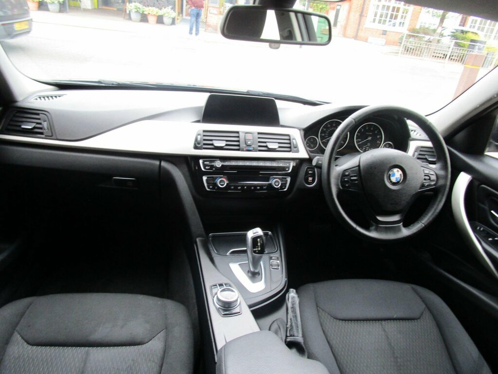 BMW 3 Series 1.5 318I Se Touring Euro 6 Ss Black #6