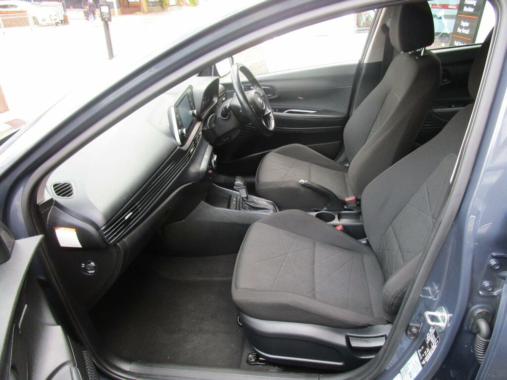 Hyundai Bayon 1.0 T-gdi Mhev Se Connect Dct Euro 6 Ss LV23CZD Grey #6