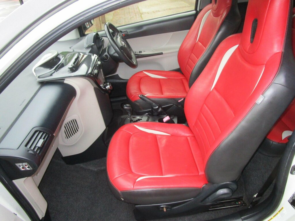 Toyota IQ 1.0 Vvt-i 2 Multidrive Euro 5 White