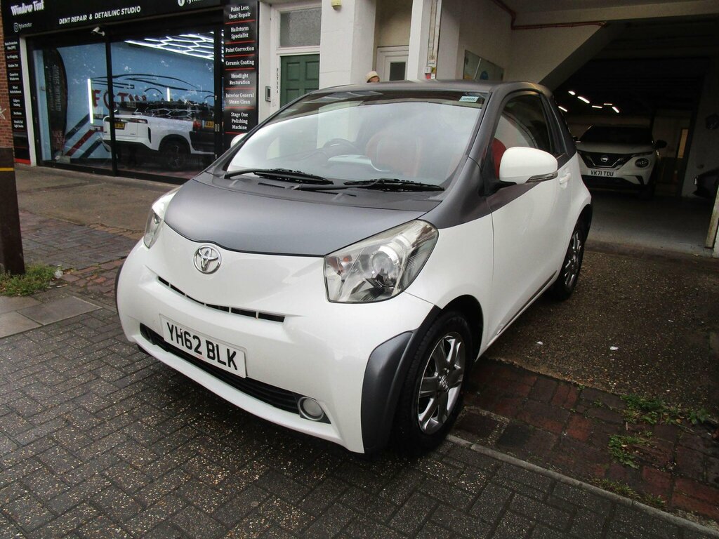 Toyota IQ 1.0 Vvt-i 2 Multidrive Euro 5 White #2