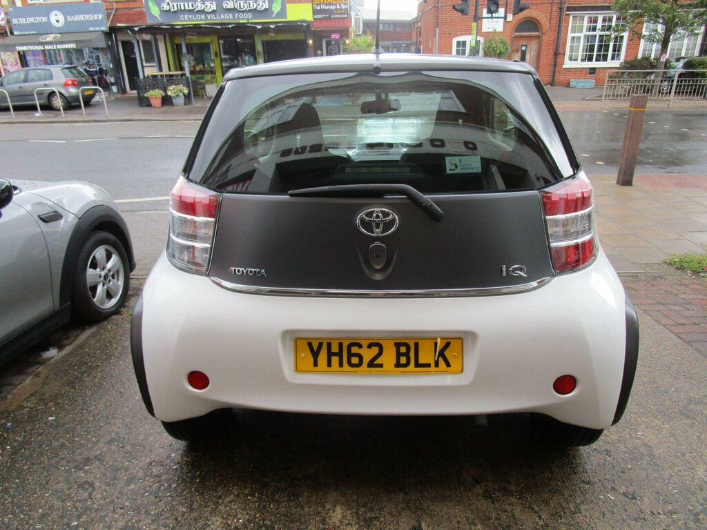 Toyota IQ 1.0 Vvt-i 2 Multidrive Euro 5 White #5
