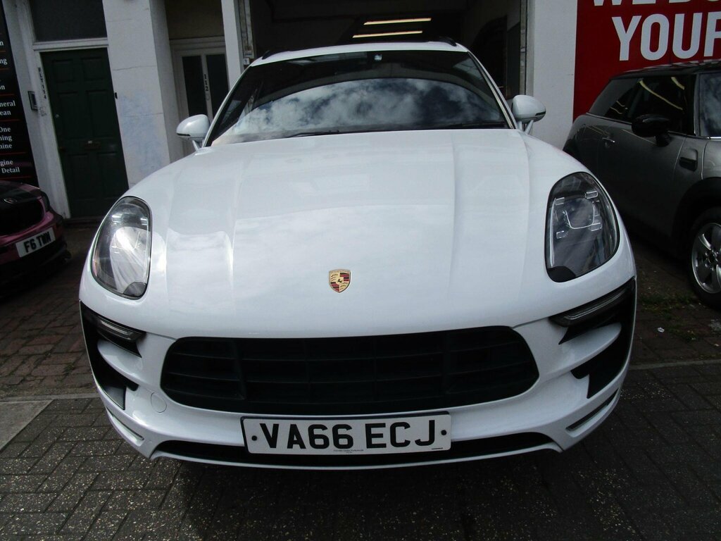 Porsche Macan 3.0T V6 Gts Pdk 4Wd Euro 6 Ss VA66ECJ White #2