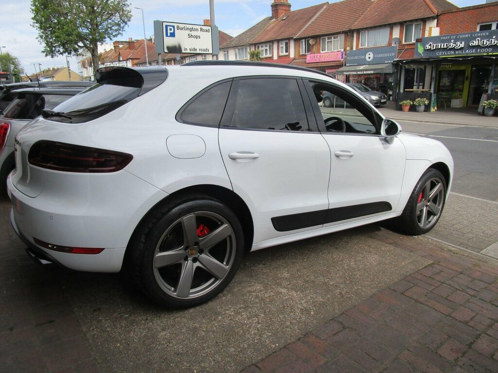 Porsche Macan 3.0T V6 Gts Pdk 4Wd Euro 6 Ss VA66ECJ White #5