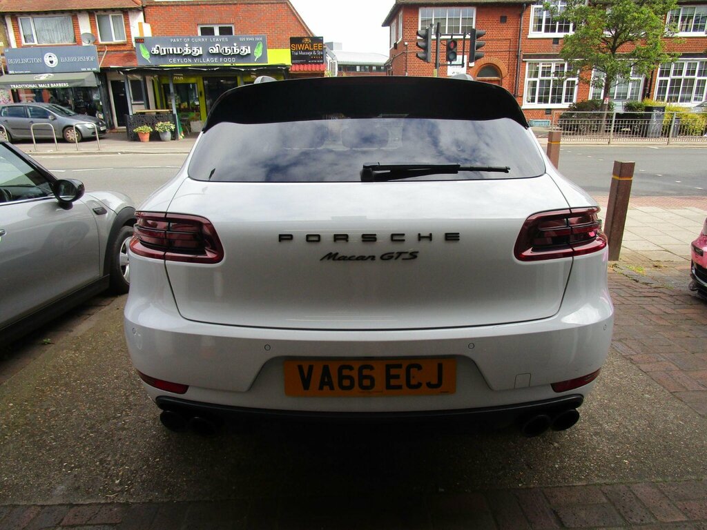Porsche Macan 3.0T V6 Gts Pdk 4Wd Euro 6 Ss VA66ECJ White #4
