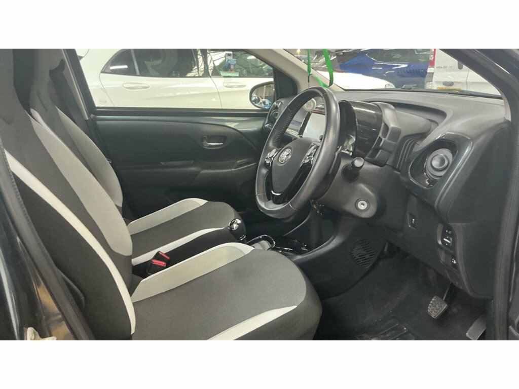 Toyota Aygo 1.0 Vvt-i X-press Hatchback X-shift Eur Grey #6
