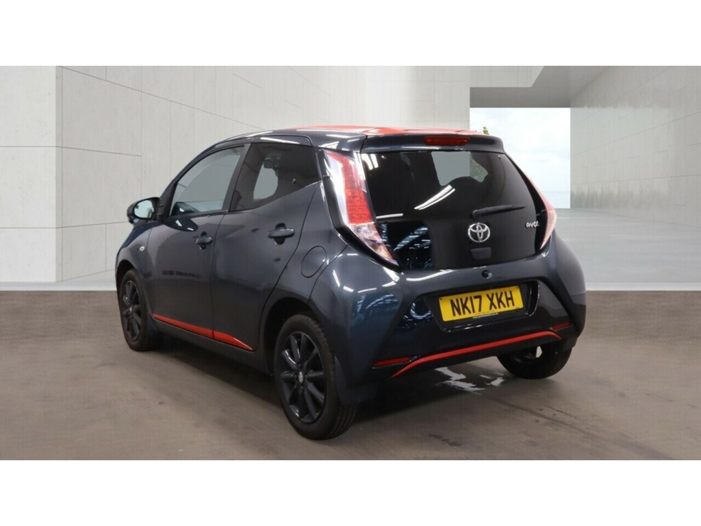 Toyota Aygo 1.0 Vvt-i X-play Grey #11