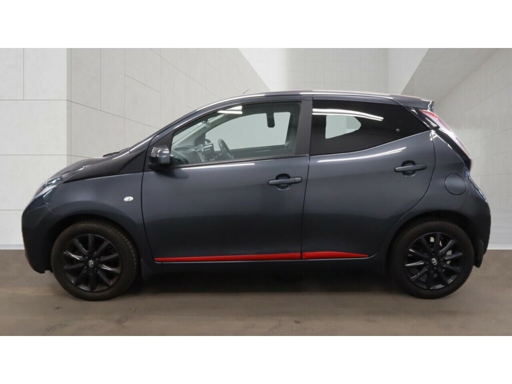 Toyota Aygo 1.0 Vvt-i X-press Hatchback X-shift Eur Grey