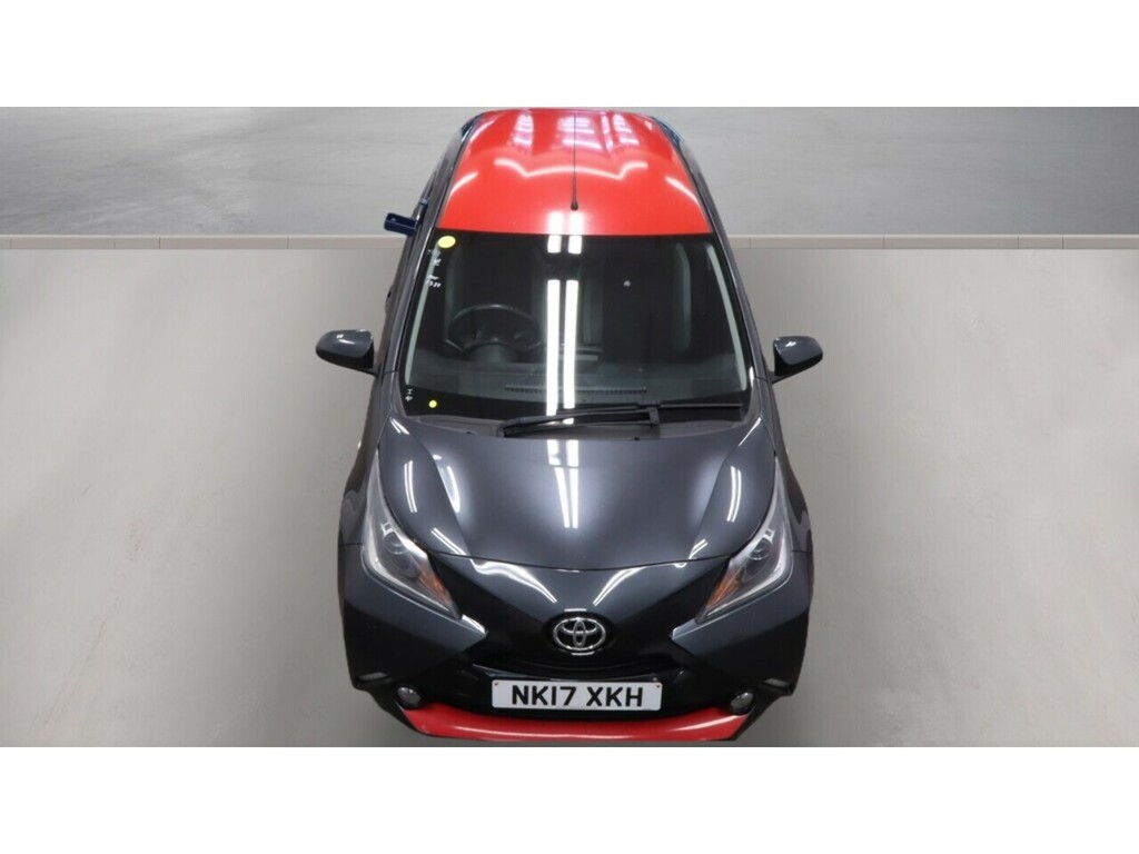 Toyota Aygo 1.0 Vvt-i X-press Hatchback X-shift Eur Grey #2