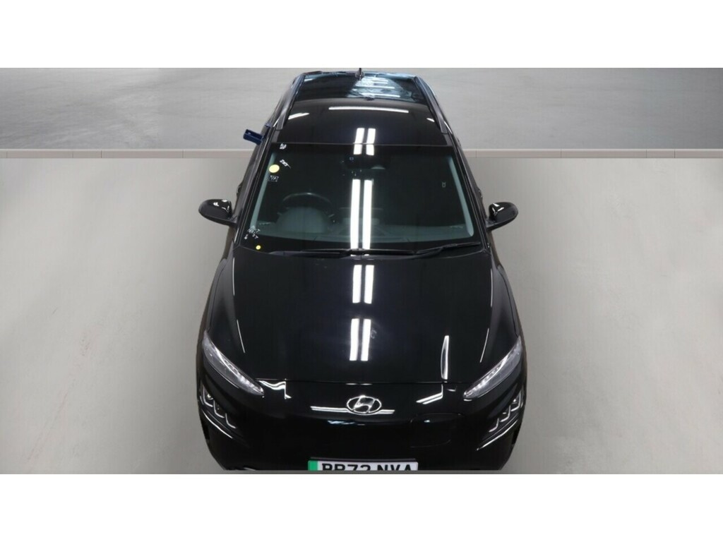 Hyundai Kona Hatchback White #7