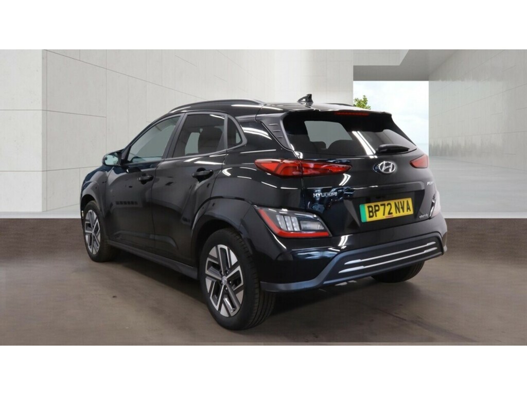 Hyundai Kona 64Kwh Premium Suv 10.5Kw Charge Black #3