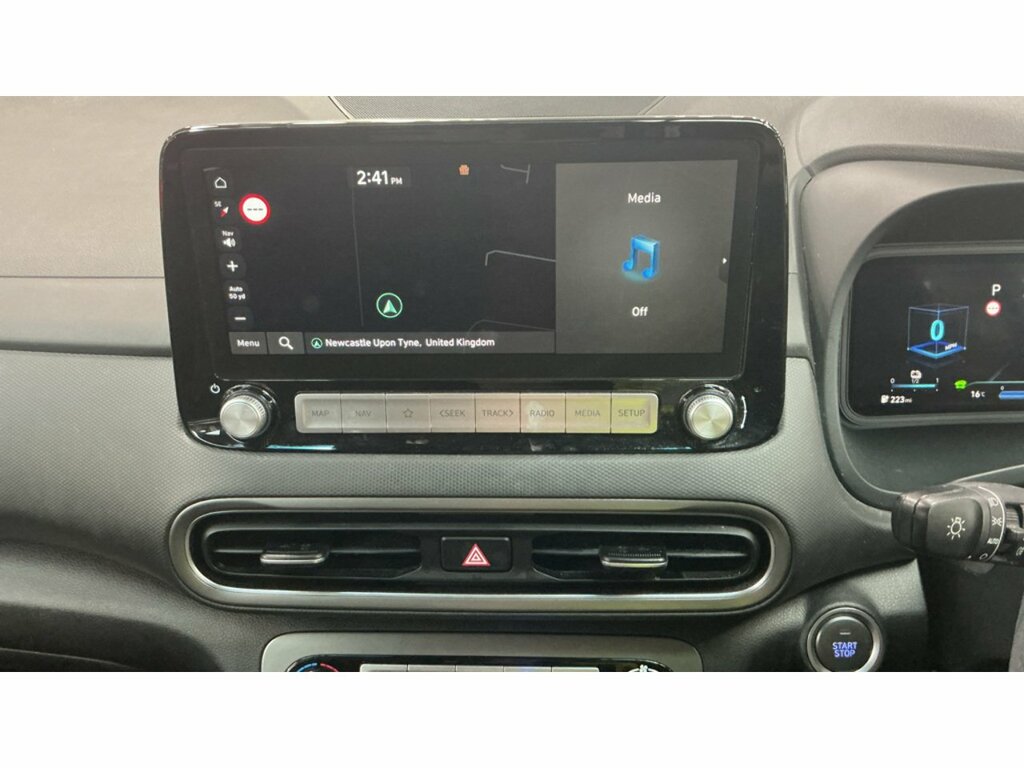Hyundai Kona Hatchback White #13