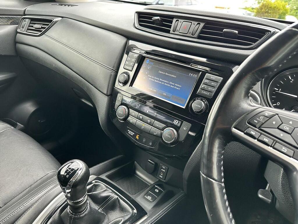 Nissan X-Trail 1.6 Dig-t Acenta Smart Vision Pack Black #25