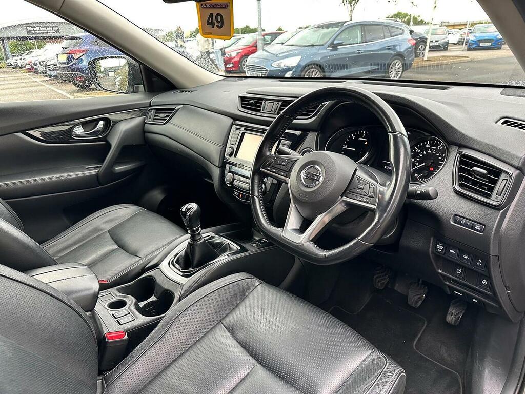 Nissan X-Trail 1.6 Dig-t Acenta Smart Vision Pack Black #21