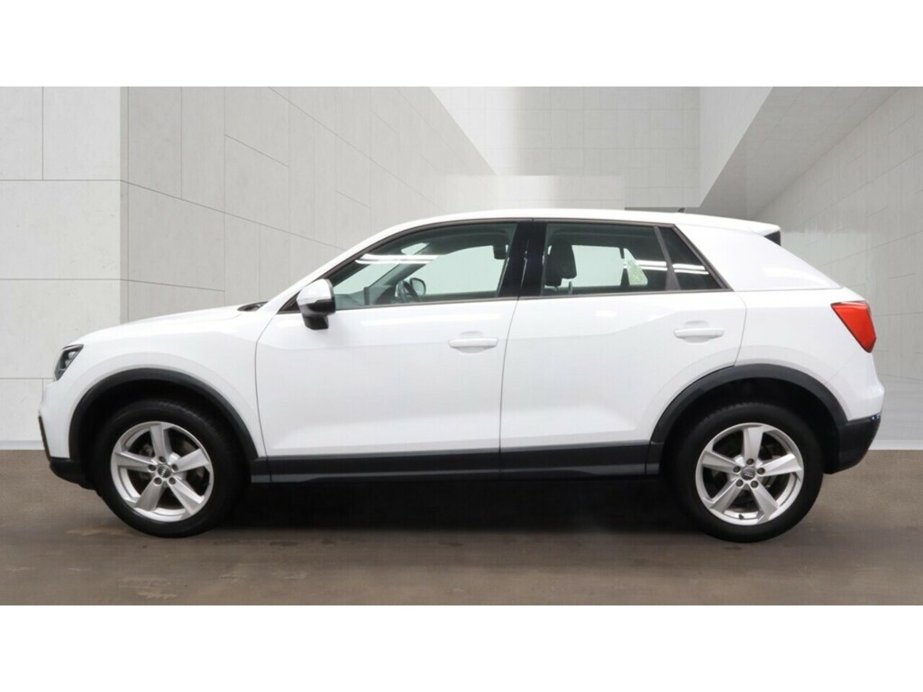 Audi Q2 1.5 Tfsi Cod 35 Sport Suv Euro 6 White #6