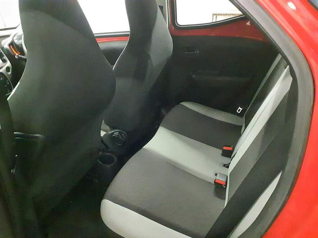 Toyota Aygo Hatchback White #9