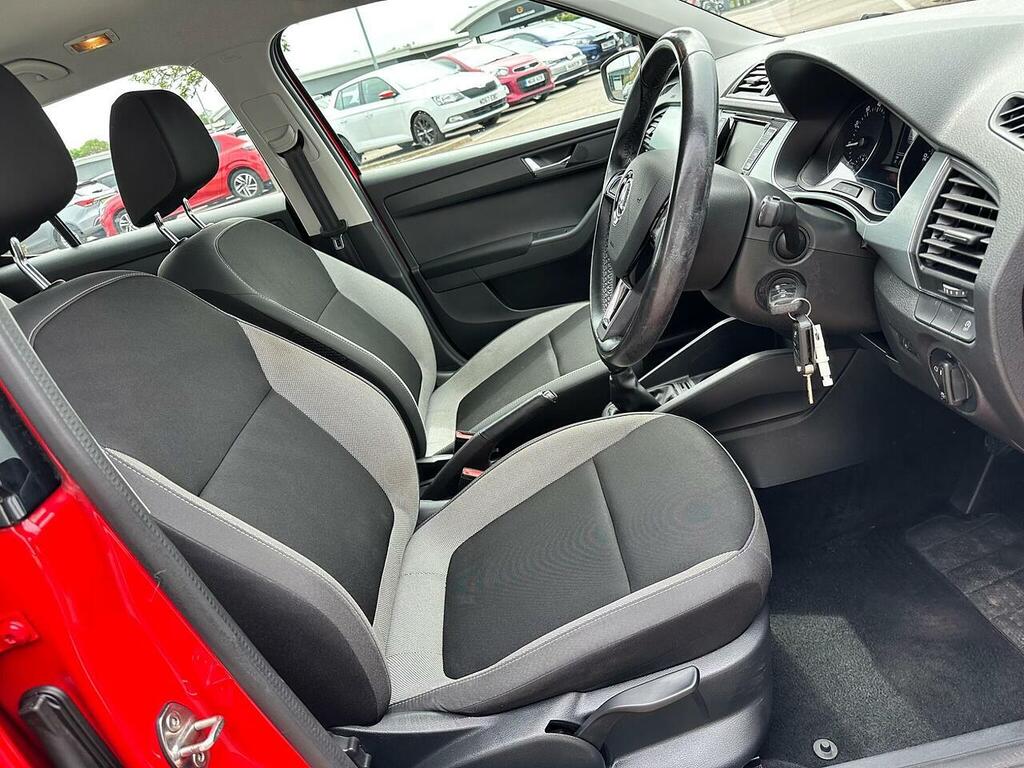 Skoda Fabia 1.0 Mpi 75Ps Se Ss 5-Dr Hatchback White #14