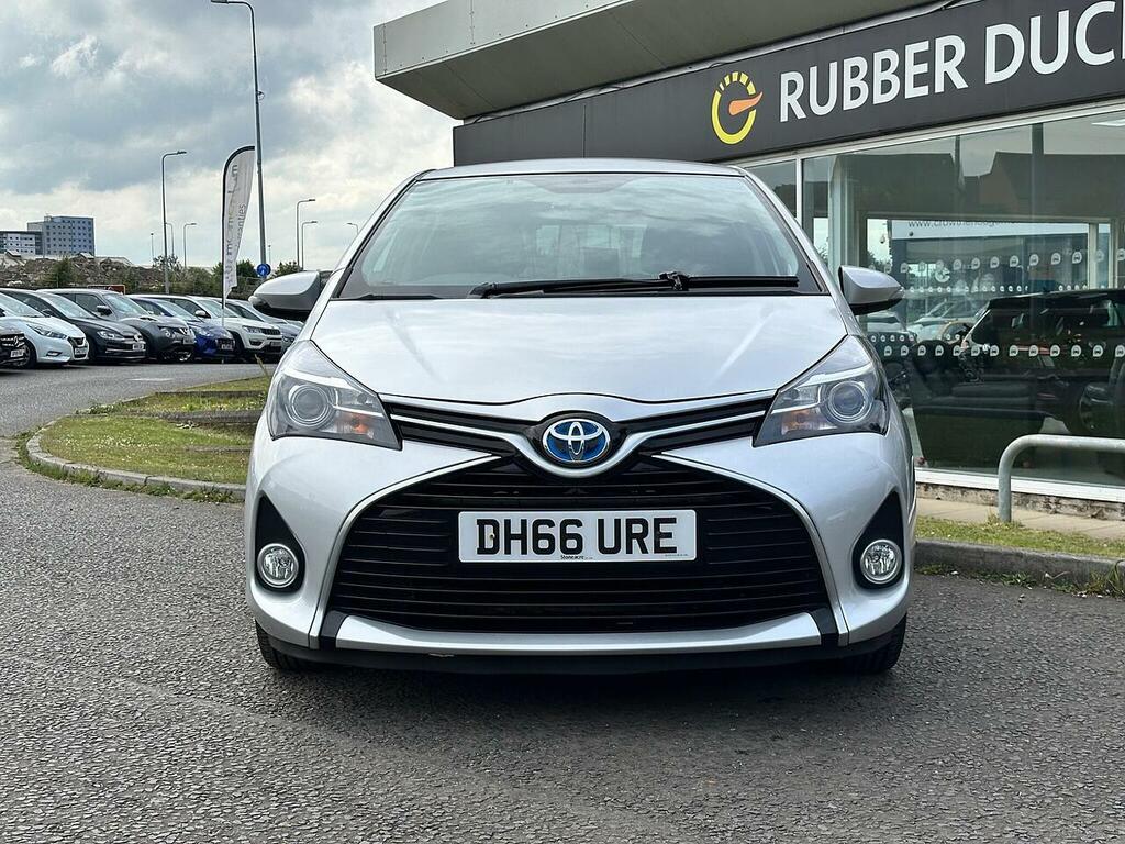 Toyota Yaris 1.5 Vvt-h Icon E-cvt Euro 6 Silver #2