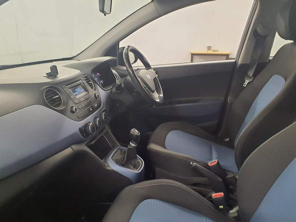 Hyundai I10 1.2 Premium Hatchback Euro 5 87 Grey