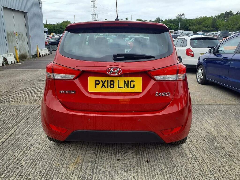 Hyundai Ix20 1.4 Blue Drive Se Hatchback Euro Red #3