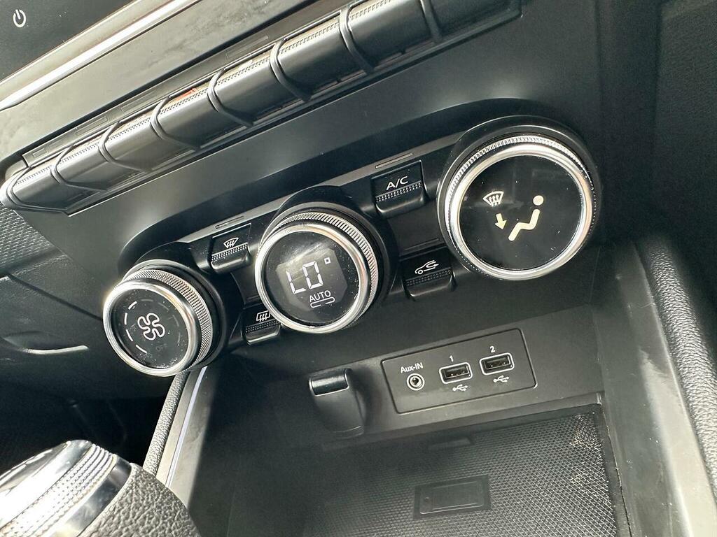 Renault Clio 2022 22 1.6  #24
