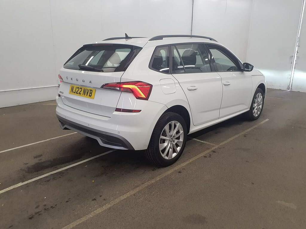 Skoda Kamiq 1.5 Tsi Act Se Suv Dsg Euro 6 Ss 15 White #3