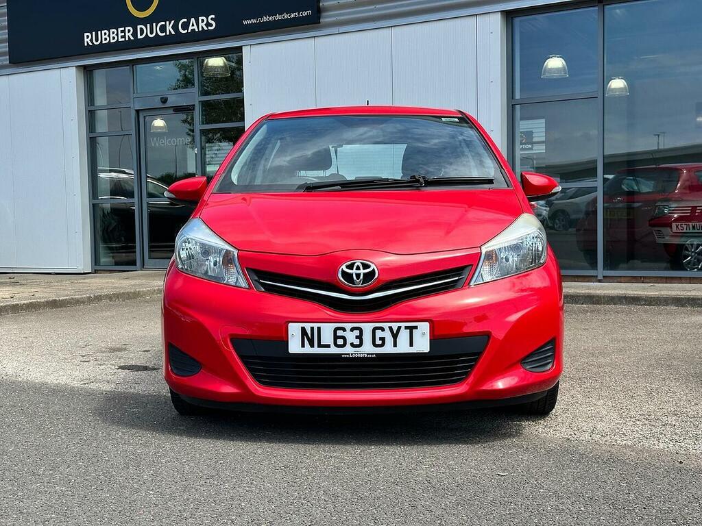 Toyota Yaris 1.0 Vvt-i Tr Euro 5 Red #2