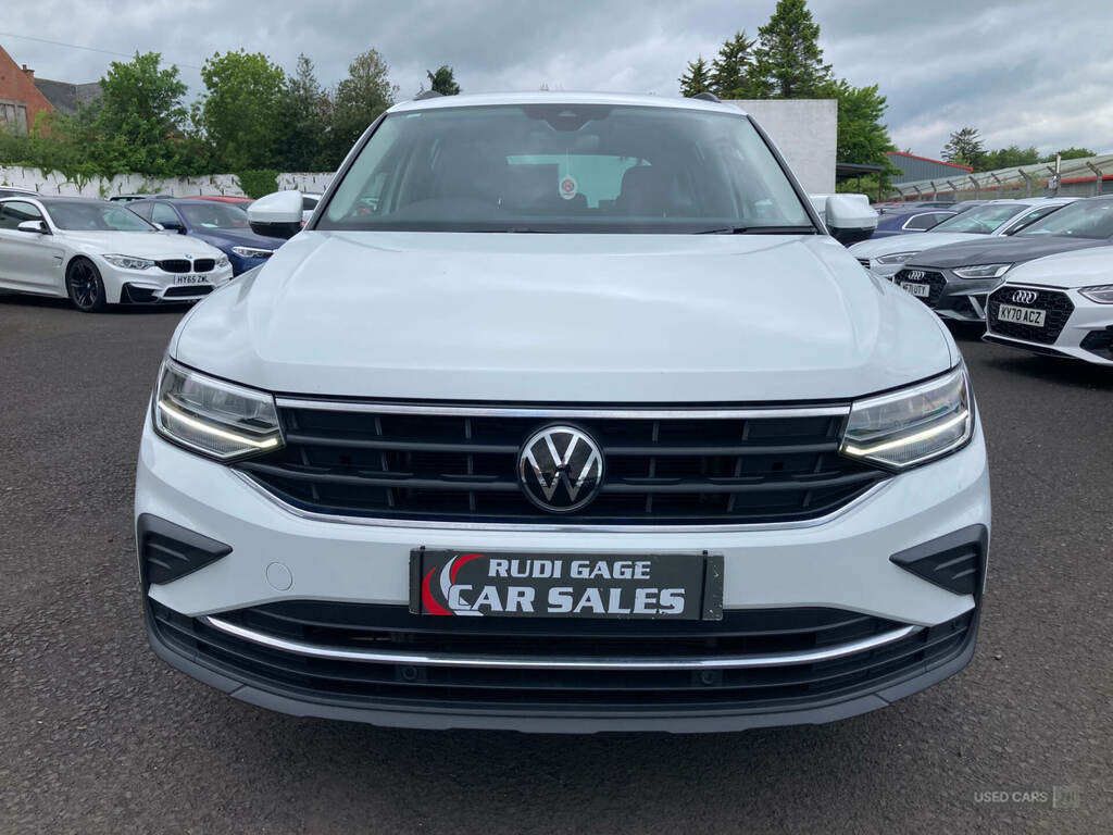 Volkswagen Tiguan 2.0 Tdi Life MT72LWO White #3