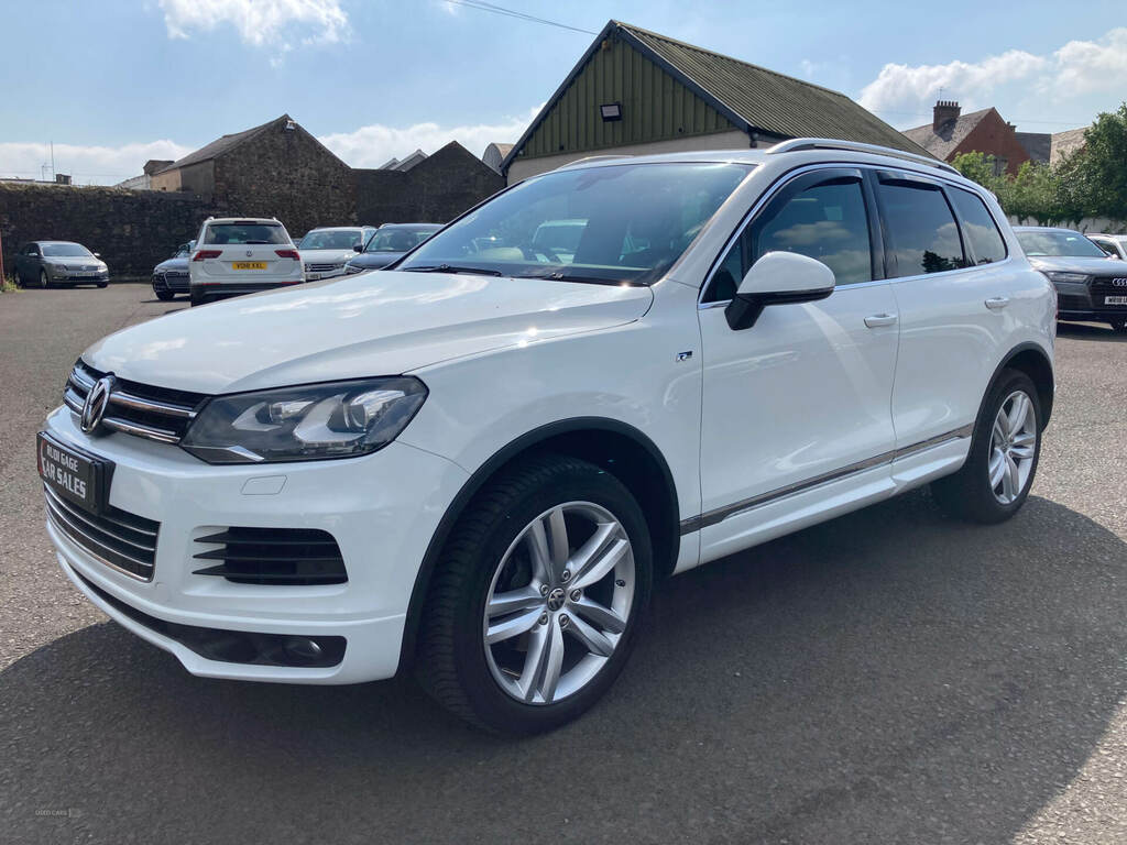 Volkswagen Touareg 3.0 V6 Tdi R-line Tip PN14FRJ White #3