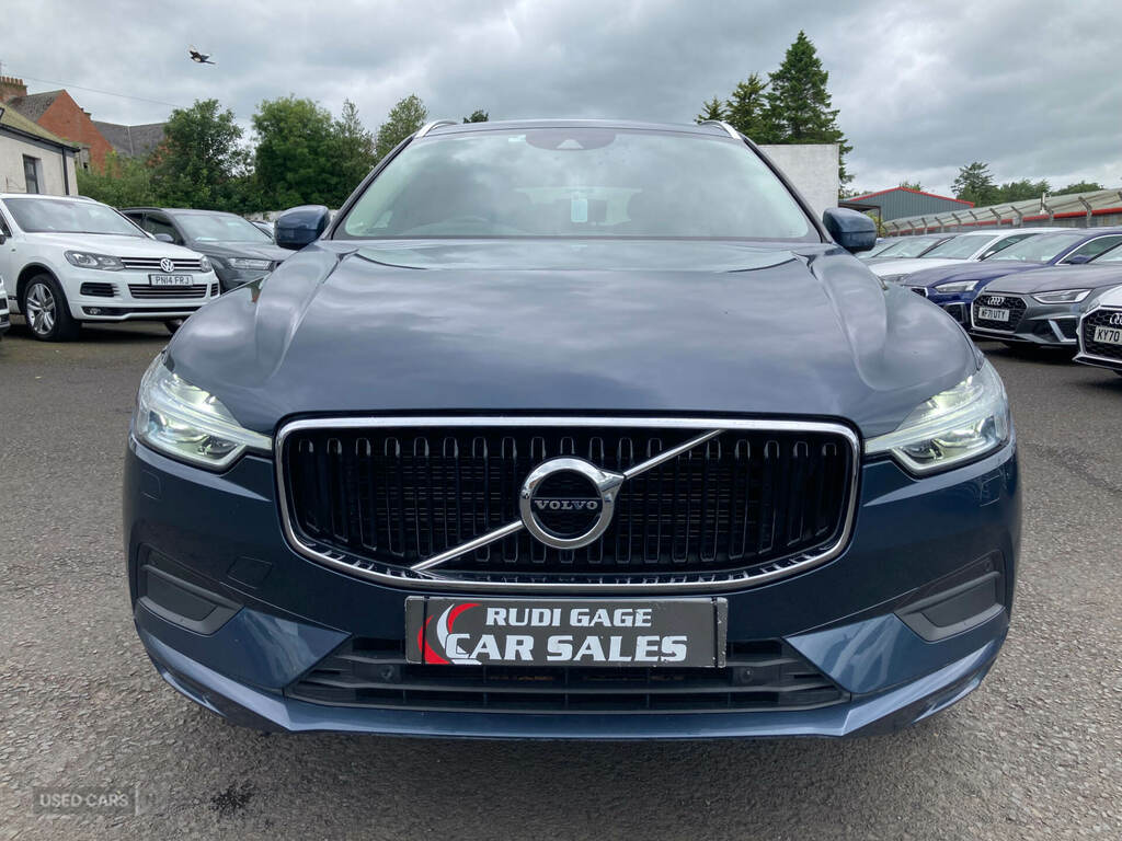 Volvo XC60 2.0 D4 Momentum Geartronic Blue #2