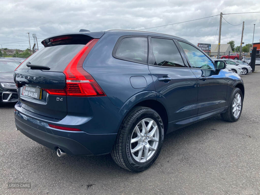Volvo XC60 2.0 D4 Momentum Geartronic Blue #6