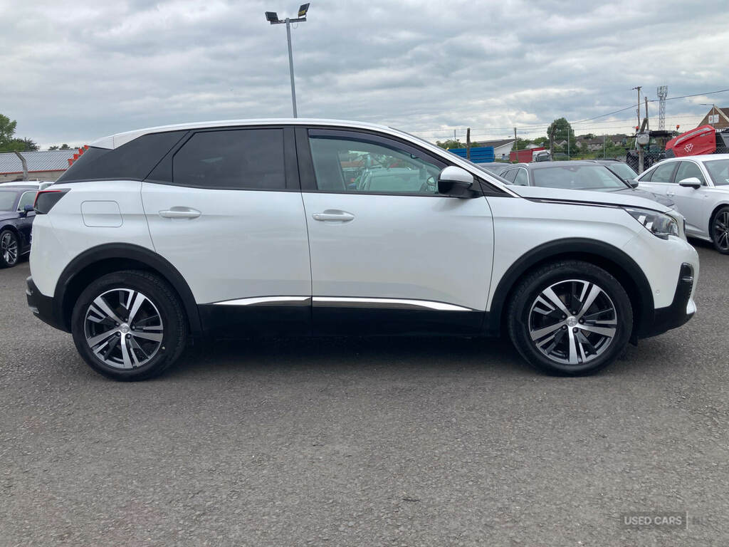 Peugeot 3008 1.6 Bluehdi 120 Allure Eat6 White #2