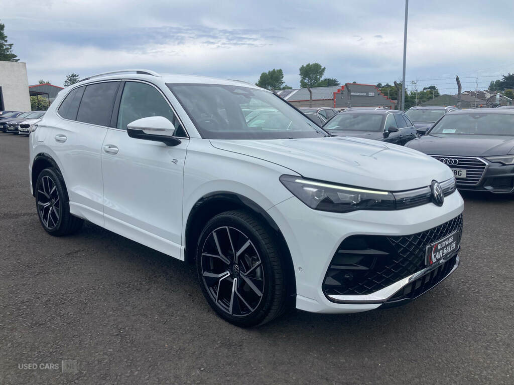 Volkswagen Tiguan 1.5 Etsi 150 R-line Dsg White