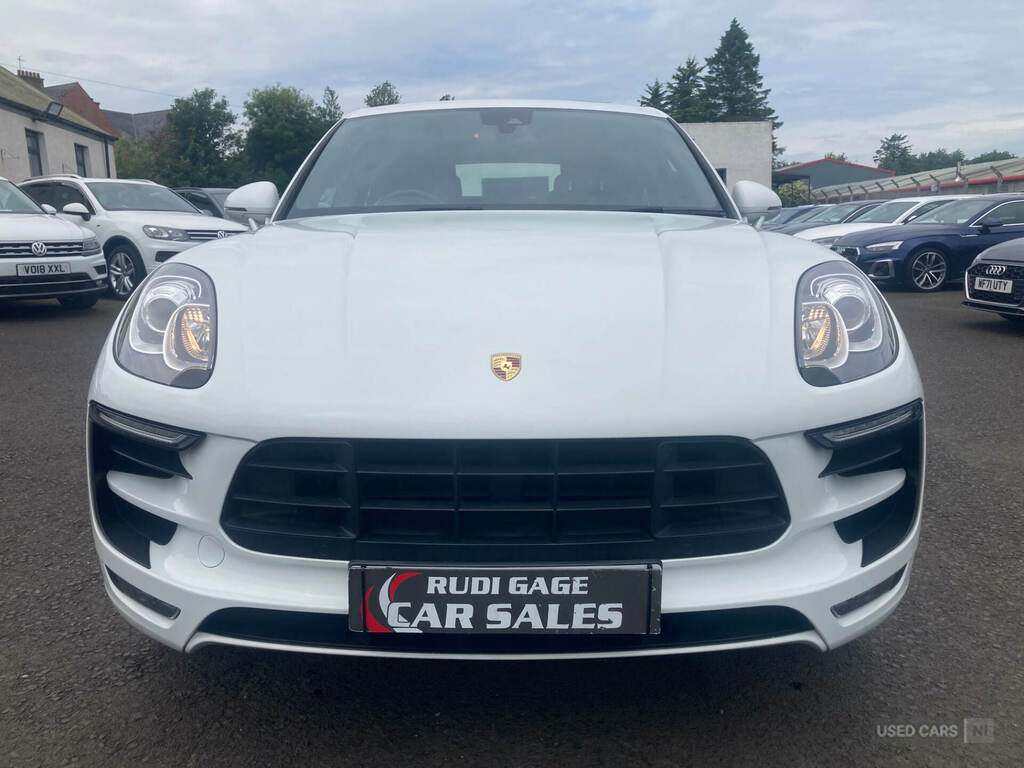 Porsche Macan S Pdk White #3