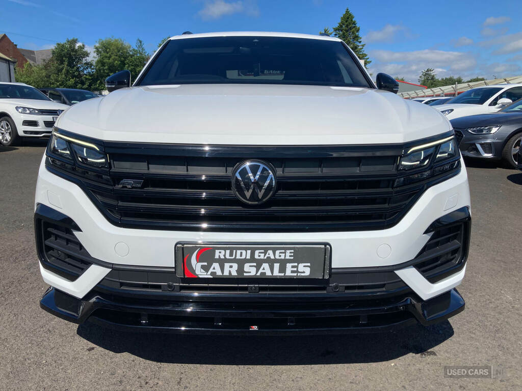 Volkswagen Touareg 3.0 V6 Tdi 4Motion Black Edition Tip White #2