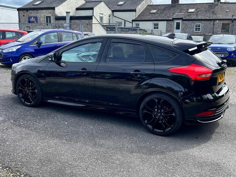 Ford Focus 2.0 Tdci St-3 Euro 6 Ss Black #4