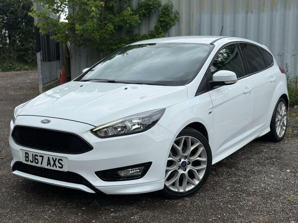 Ford Focus Hatchback 1.5T Ecoboost St-line Euro 6 Ss White