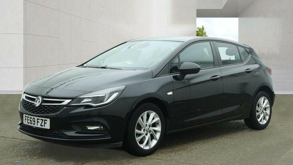 Vauxhall Astra Hatchback 1.6 Cdti Blueinjection Tech Line Nav Eur FE69FZF Black #2