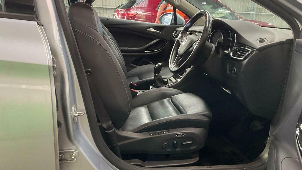 Vauxhall Astra 1.4T 16V 150 Elite Nav #11
