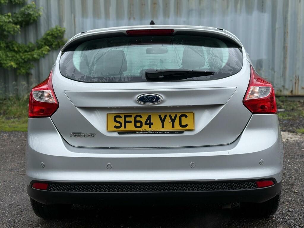 Ford Focus Hatchback 1.6 Titanium Navigator Powershift Euro 5 SF64YYC Silver #6