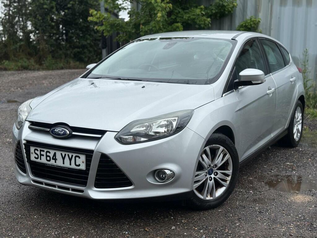 Ford Focus Hatchback 1.6 Titanium Navigator Powershift Euro 5 SF64YYC Silver #2